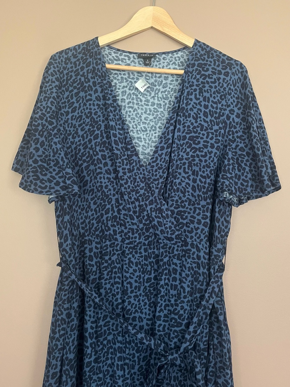 {Torrid} Cheetah Print Flutter Sleeve Faux Wrap Challis Dress - Womens 2X - NWT - Picture 3 of 13